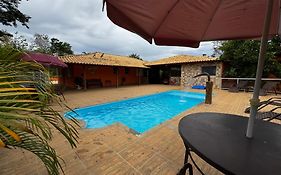 Sítio com lazer completo e piscina aquecida